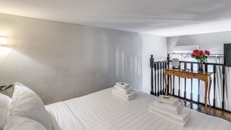 Opera-Suites-Pinciana-Roma-junior-suite-81